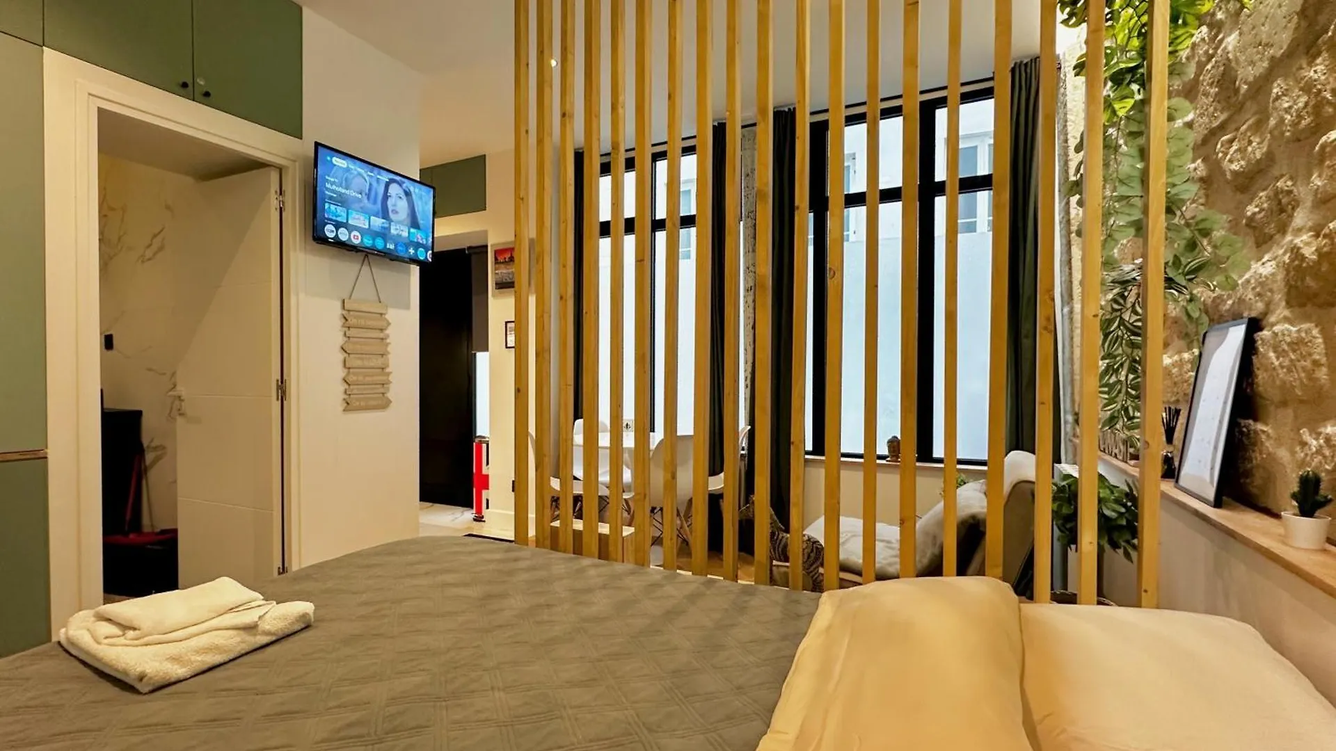 Apartment Studio Amelot, Charming & Pierre Paris